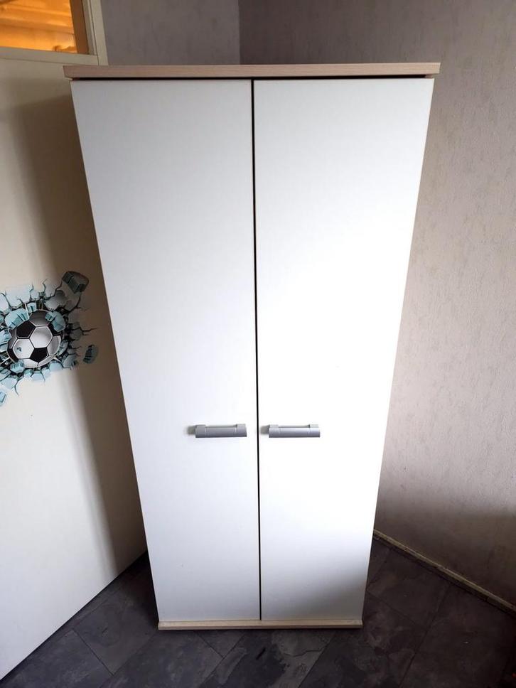 Mooi witte kast (BUREAU BIJ BEGREPEN), Huis en Inrichting, Kasten | Kledingkasten, Zo goed als nieuw, 150 tot 200 cm, 50 tot 100 cm