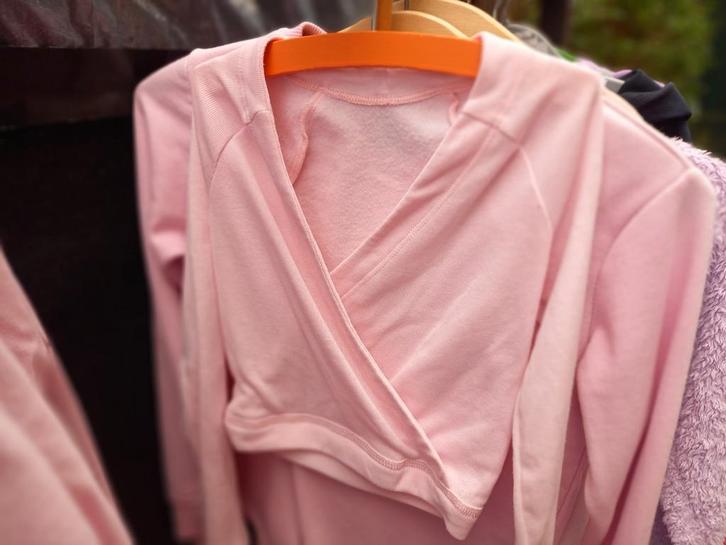 14 Ballet vestjes en truitjes, nieuw, zgan en 2e-hands, Kleding | Dames, Jasjes, Kostuums en Pakken, Nieuw, Ophalen of Verzenden