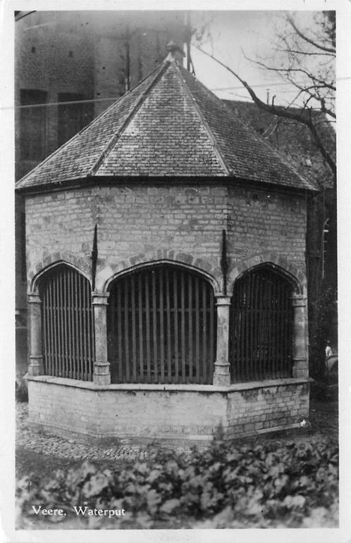 (381-010-013) Veere Waterput, Verzamelen, Ansichtkaarten | Nederland, Zeeland, Verzenden