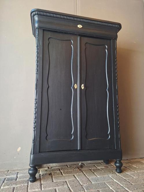 Zwarte biedermeier meidenkast kledingkastje, Antiek en Kunst, Antiek | Meubels | Kasten, Ophalen of Verzenden
