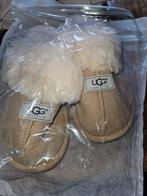 UGG Pantoffels - Beige - Maat 38, UGG, Beige, Nieuw, Ophalen of Verzenden