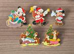 Disney kerst pins - Mickey / Knabbel & Babbel, Ophalen of Verzenden, Zo goed als nieuw