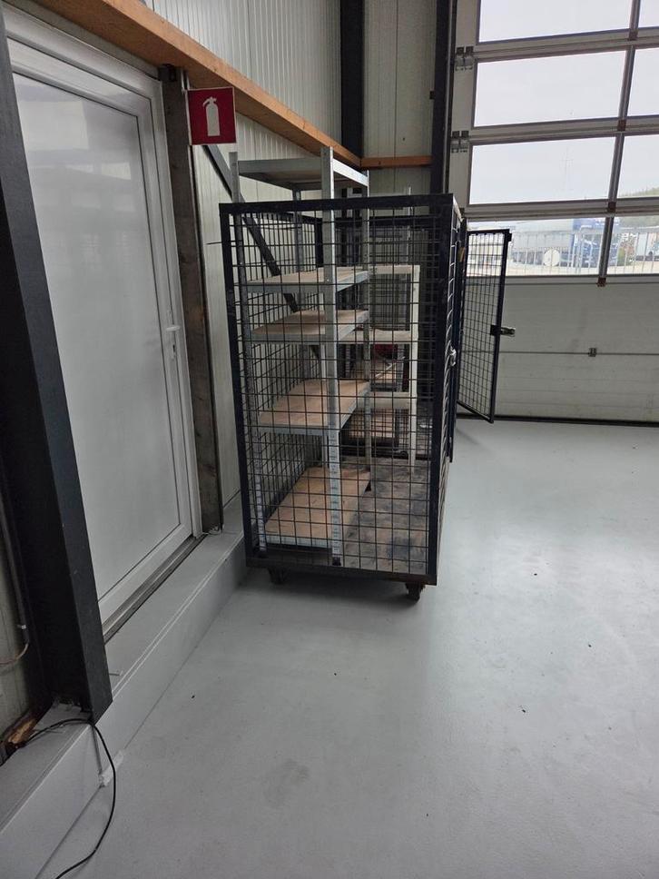 2 Grote Rolkooien - Opslag/Oud Papier, Zakelijke goederen, Kantoor en Winkelinrichting | Magazijn, Stelling en Opslag, Ophalen of Verzenden