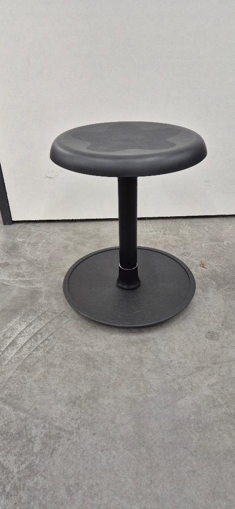 ONGO School, gasveer verstelbare balanskruk z.g.a.n., Huis en Inrichting, Bureaustoelen, Zo goed als nieuw, Bureaukruk, Zwart