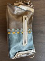 Mooie gekleurde Handtas, Sieraden, Tassen en Uiterlijk, Tassen | Damestassen, Ophalen of Verzenden, Gebruikt, Overige kleuren