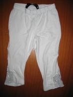 Wit capri-broekje, 134/140 (318), Kinderen en Baby's, Kinderkleding | Maat 134, Ophalen of Verzenden, Zo goed als nieuw, Meisje