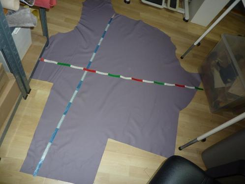 Lichtpaars B groot restant soepel echt leer rundleer, Hobby en Vrije tijd, Stoffen en Lappen, Nieuw, Leer of Kunstleer, 30 tot 120 cm