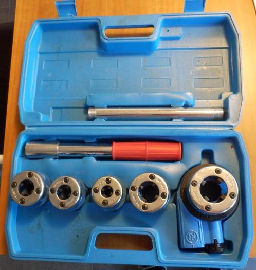 Pijpdraad snijder Kinzo, Doe-het-zelf en Verbouw, Gereedschap | Handgereedschap, Zo goed als nieuw, Ophalen of Verzenden