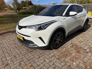 Toyota C-HR 1.8 Hybrid 122pk CVT 2018  Navi| Camera| Clima beschikbaar voor biedingen