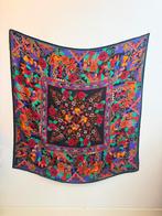 Louis Feraud  Paris zijden sjaal 140 x 140, Ophalen of Verzenden, Zo goed als nieuw, Maat 34 (XS) of kleiner, Sjaal