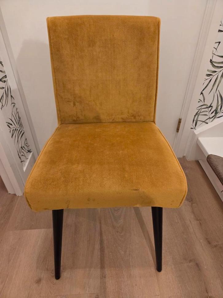 Woood stoel - Goudgeel velours, Huis en Inrichting, Stoelen, Zo goed als nieuw, Eén, Hout, Stof, Overige kleuren, Ophalen