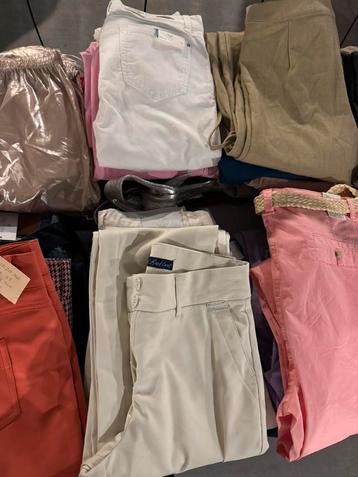 Mixpartij dames kleding beschikbaar voor biedingen