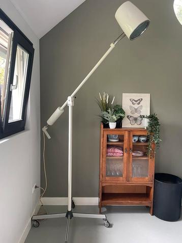 Original Hanau - dokterslamp (design) beschikbaar voor biedingen