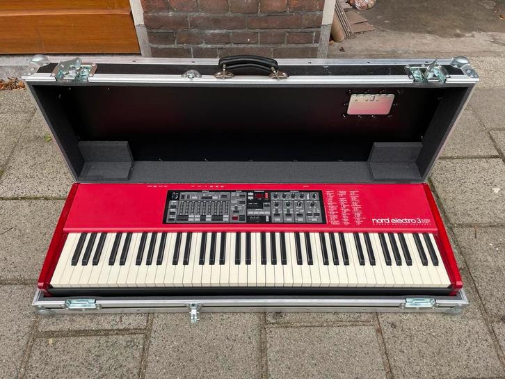 Nord Stage piano, Muziek en Instrumenten, Synthesizers, Zo goed als nieuw, 76 toetsen, Overige merken, Met koffer of flightcase
