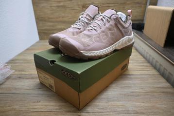 Keen Fawn Peach Whip NIEUW wandelschoenen 2 paar aanwezig beschikbaar voor biedingen