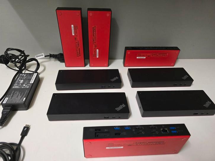 Lenovo thinkpad thunderbolt 3 dock gen 2 dockingstation!, Computers en Software, Dockingstations, Zo goed als nieuw, Ophalen of Verzenden