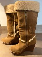 UGG Laarzen Sleehak - Zo Goed Als Nieuw, Ophalen, Zo goed als nieuw, Bruin, Hoge laarzen