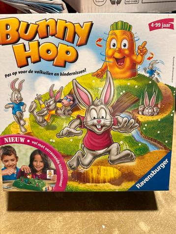 Gloednieuw Bunny Hop Ravensburger spel beschikbaar voor biedingen