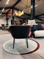 2 Als nieuw Montis Ella Fauteuil zwart leer design stoel, Ophalen of Verzenden, Zo goed als nieuw, Montis, 50 tot 75 cm