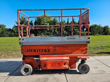 JLG 3246 es 12m schaarlift hoogwerker zeer goed! beschikbaar voor biedingen