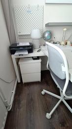 Bureau Ikea 1x  met 1 x  ladekastje en uitschuifbaar blad., Huis en Inrichting, Bureaus, Ophalen, Gebruikt
