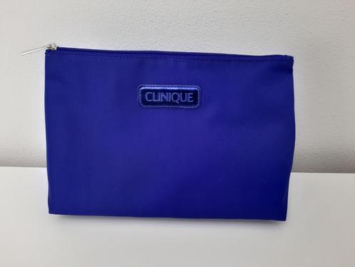 Clinique toilettas groot (nieuw), Sieraden, Tassen en Uiterlijk, Toilettassen, Nieuw, Dame, Blauw, Ophalen of Verzenden