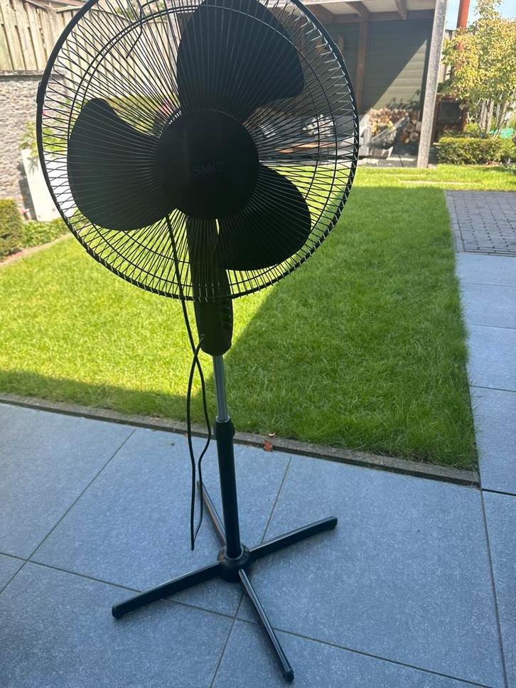 Statiefventilator – Ø 40cm - zwart, Witgoed en Apparatuur, Ventilatoren, Zo goed als nieuw, Statiefventilator, Ophalen of Verzenden