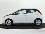 Toyota Aygo 1.0 VVT-i x-play (bj 2020), Auto's, Toyota, Voorwielaandrijving, 12 maanden, Stof, Gebruikt