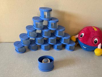 15 kruidenpotjes + 1 molen van TUPPERWARE kruiden potjes  beschikbaar voor biedingen