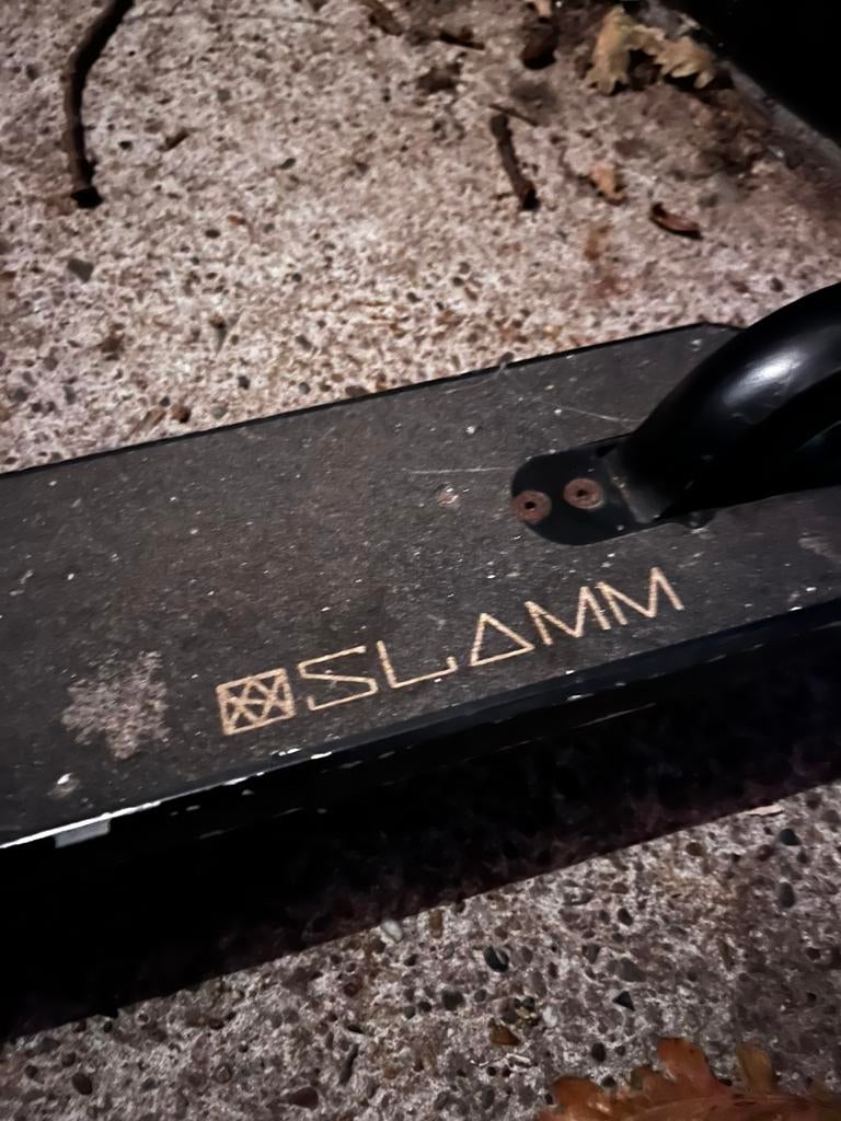 Slamm stuntstep blauw zwart, Fietsen en Brommers, Steps, Ophalen, Gebruikt, Gewone step