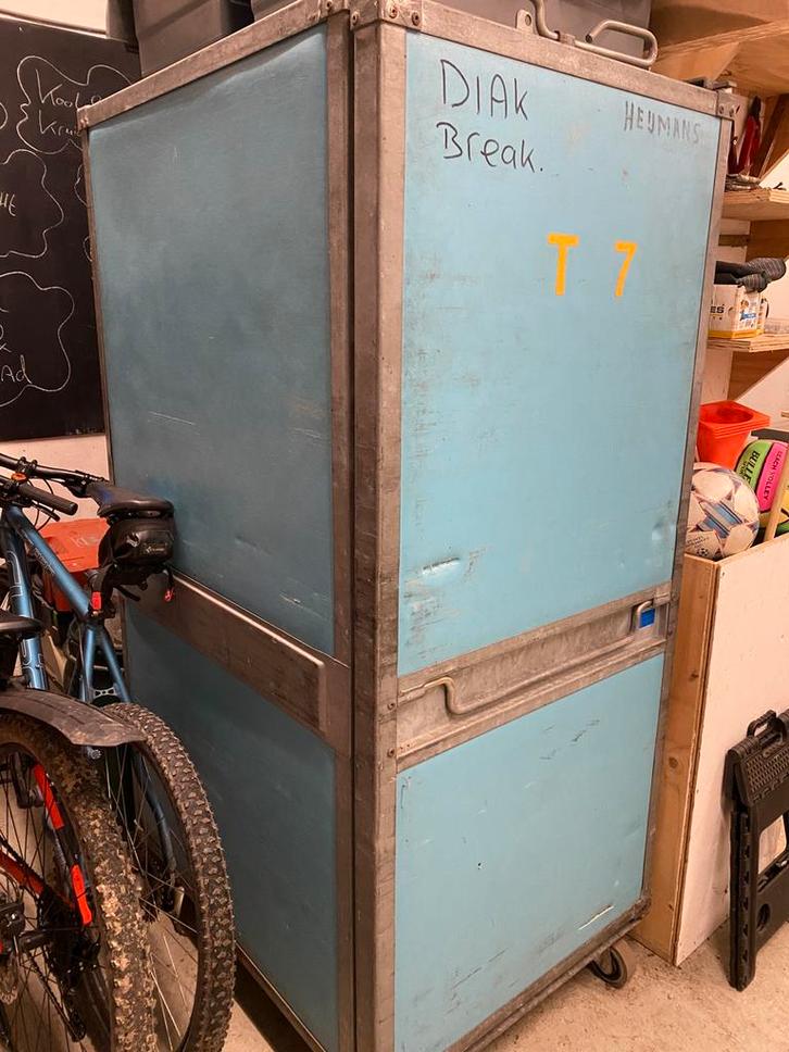 2 x rolcontainer geïsoleerd 173x93x73, Hobby en Vrije tijd, Overige Hobby en Vrije tijd, Ophalen