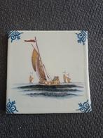 Tichelaar makkum tegel v10, Antiek en Kunst, Antiek | Wandborden en Tegels, Ophalen of Verzenden
