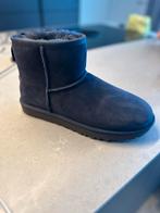 UGG Classic Short “Eve Blue” maat 42 nieuw, UGG, Snowboots, Nieuw, Verzenden