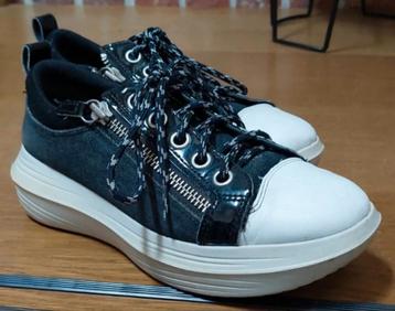 KYBUN DS. SNEAKERS   mt. 37 beschikbaar voor biedingen