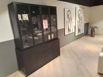 zwarte mango houten kast  showroommodel 206 x 160 x 50 cm beschikbaar voor biedingen