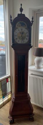 Antieke staande klok, wortelnoten, Antiek en Kunst, Ophalen