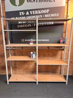 Stevige metalen stelling (7 strekkende meters)