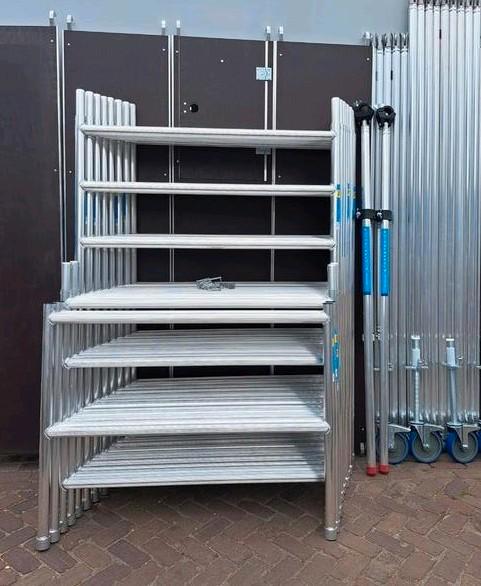 Nieuwe rolsteiger 8.20 werkhoogte GRATIS VERZENDING, Doe-het-zelf en Verbouw, Steigers, Nieuw, Rolsteiger of Kamersteiger, 5 meter of hoger