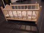 Poppenbed hout met beddengoed, Kinderen en Baby's, Speelgoed | Poppen, Ophalen, Gebruikt, Babypop