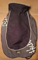 Hurtta Honden winterjas maat 42, Ophalen of Verzenden, Gebruikt, Hondenjas