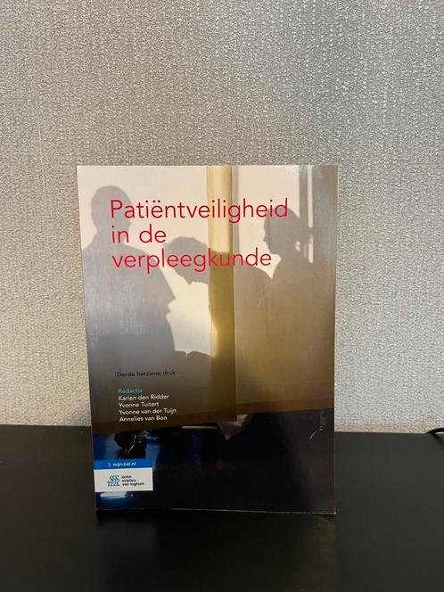 Patiëntveiligheid in de verpleegkunde, Boeken, Studieboeken en Cursussen, Zo goed als nieuw, HBO, Ophalen of Verzenden