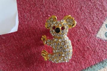 3 broches  koala, gitaar en clip met steentje