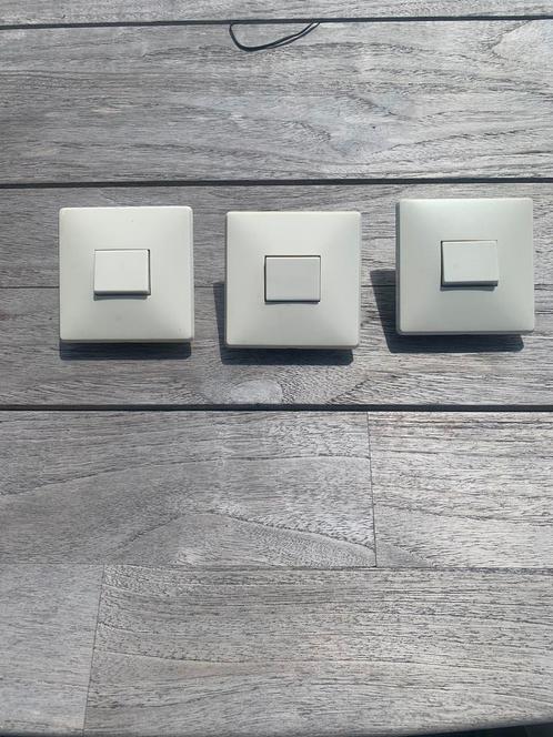 Schakelaars van JUNG, Doe-het-zelf en Verbouw, Elektra en Kabels, Gebruikt, Schakelaar, Ophalen of Verzenden