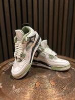 Air Jordan 4 Retro Seafoam, Ophalen of Verzenden, Zo goed als nieuw, Schoenen