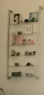 Cubic wandrekje , stalen beugels, plankjes gehard glas, Ophalen of Verzenden, Zo goed als nieuw