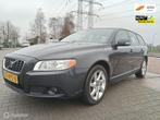 Volvo V70 2.0 Momentum/leder/cruise/clima, Auto's, Voorwielaandrijving, 145 pk, Gebruikt, Beige