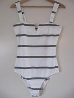 Body / top Bershka maat M, Maat 38/40 (M), Wit, Zo goed als nieuw, Zonder mouw