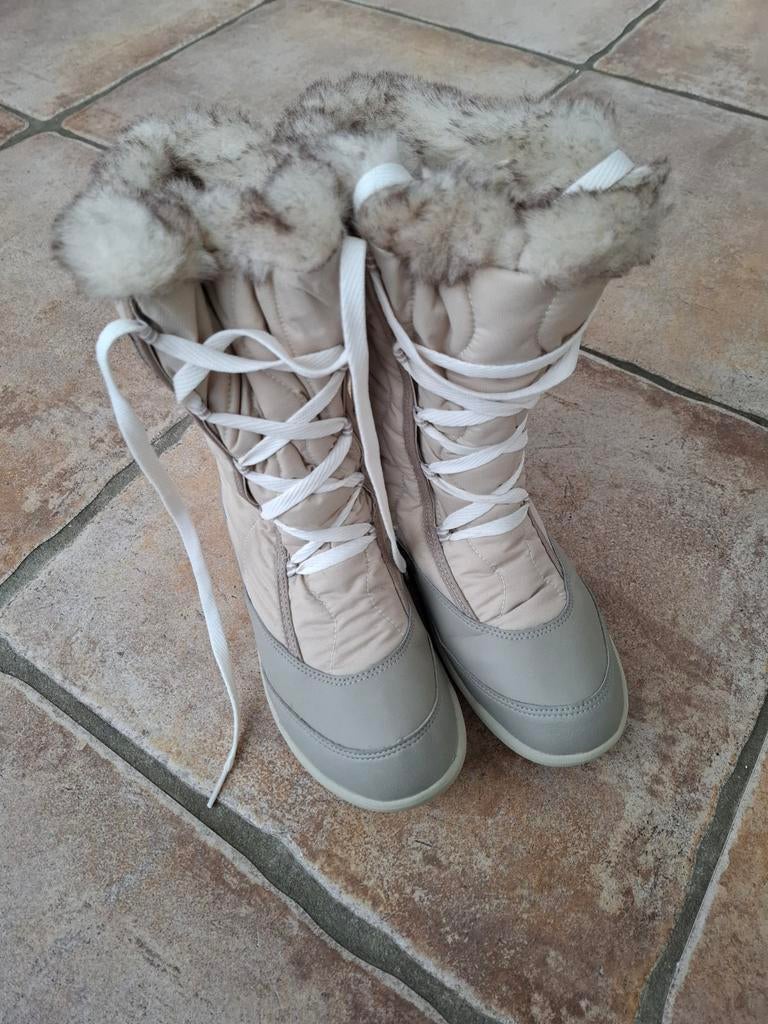 Zo goed als nieuwe snowboots maat 37, Ophalen, Overige typen, Zo goed als nieuw, Maat 36 (S)