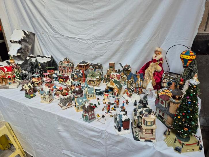 Uniek kerstdorp Hallmark  huisjes, Verzamelen, Speelgoed, Gebruikt, Ophalen