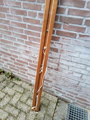 KERSENHOUTEN OPHANGBALK. beschikbaar voor biedingen
